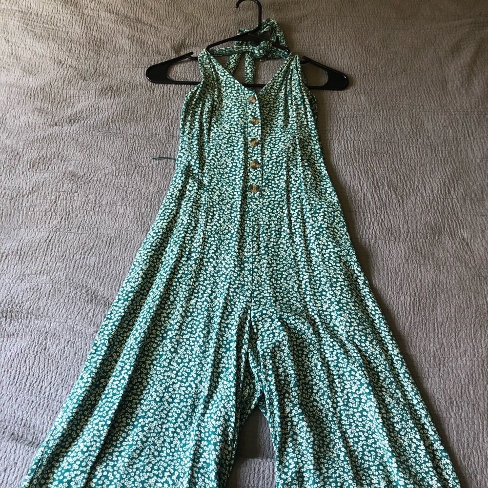 AE floral jumper